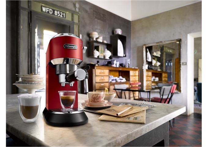 DE LONGHI EC 685.R rot Dedica Style Espressomaschine Siebträ