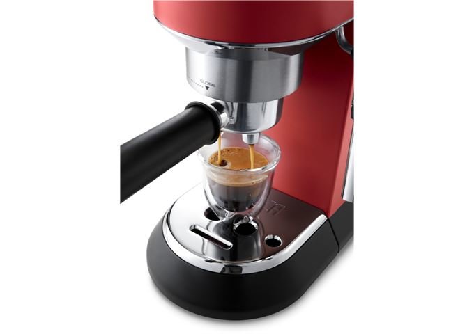 DE LONGHI EC 685.R rot Dedica Style Espressomaschine Siebträ