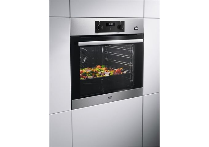 AEG BO324BA Ed Einbau-Backofen A+ Steam Bake Aqua-Rein